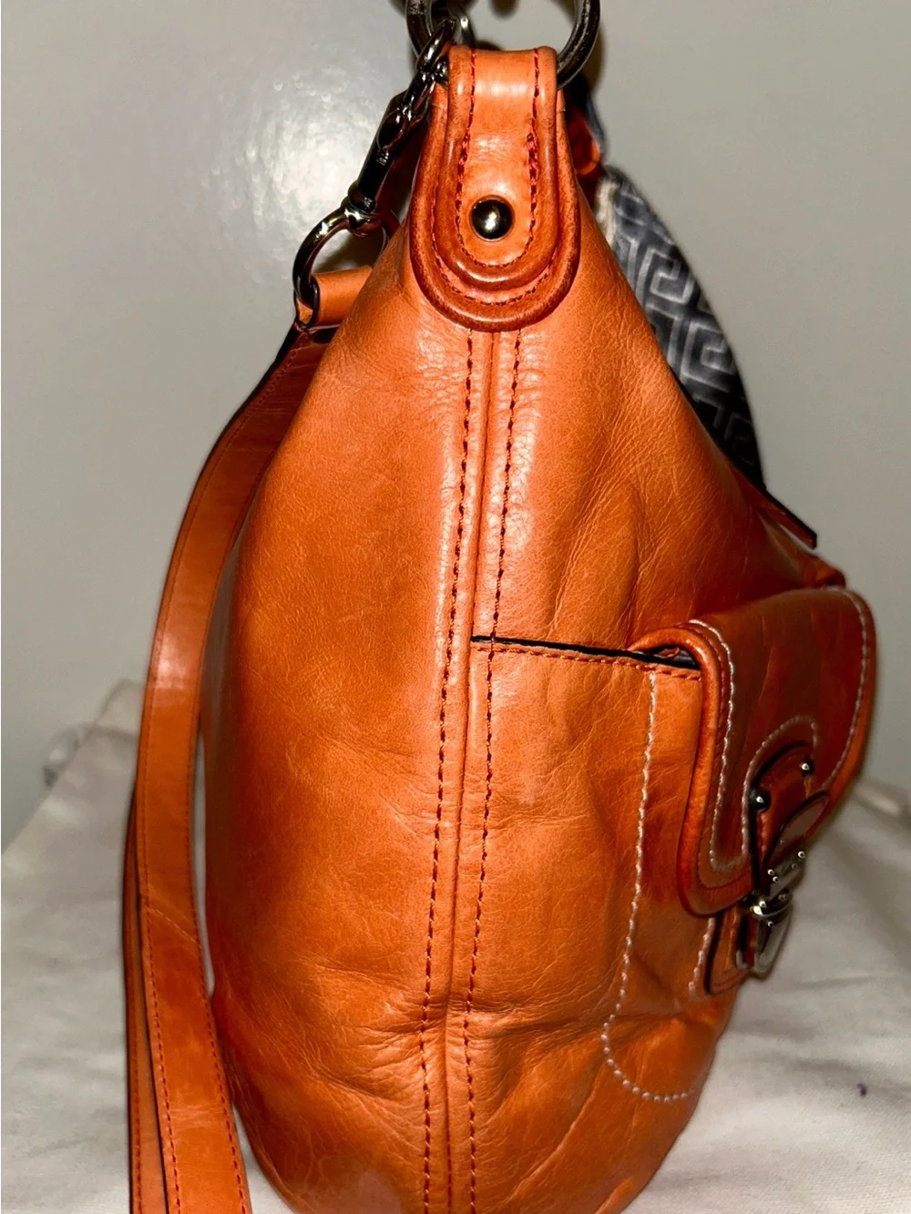 Coach Poppy Tangerine Waxed Leather Distressed Swing Messenger Hobo Purse - Picture 7 of 12
